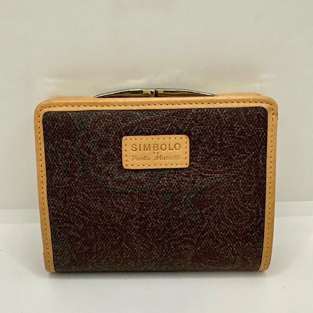 Classic Brown and Tan Wallet with Vintage Charm